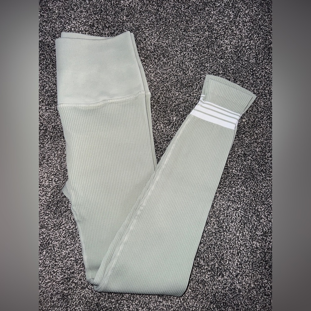 NUX new without tags compression leggings Sage green high rise